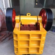 顎式破碎設(shè)備輕度磨損時(shí)如何修補(bǔ)